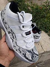 Load image into Gallery viewer, AIR JORDAN 11 SNAKE LOW